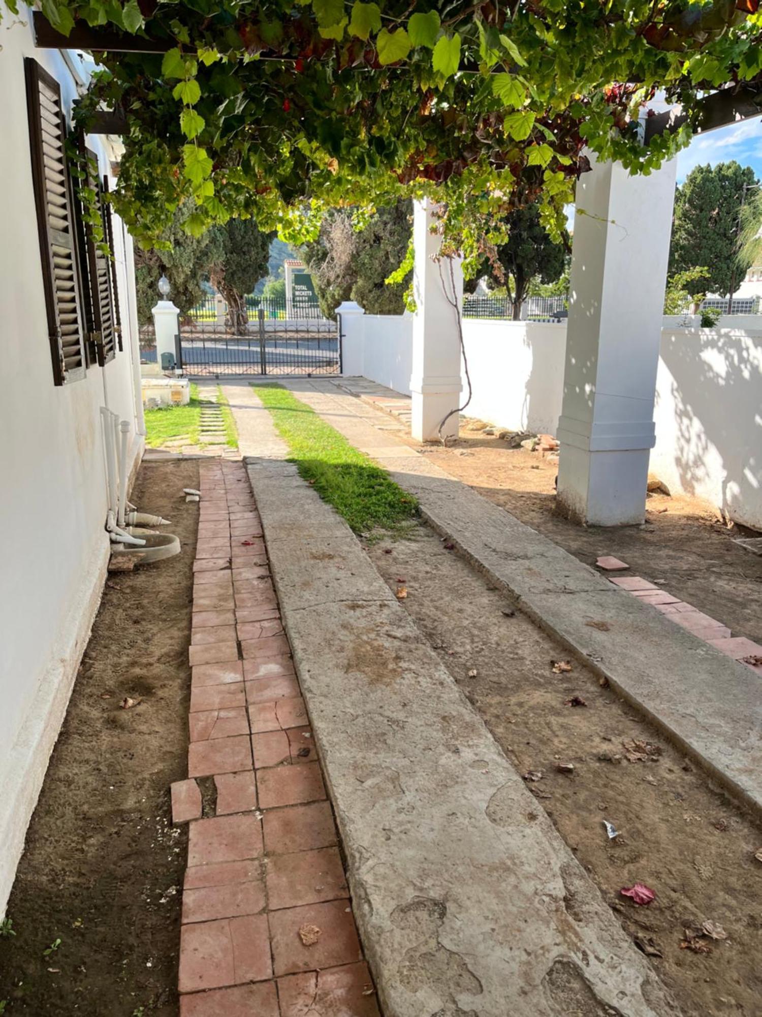 Toni'S Cottage Graaff-Reinet Εξωτερικό φωτογραφία