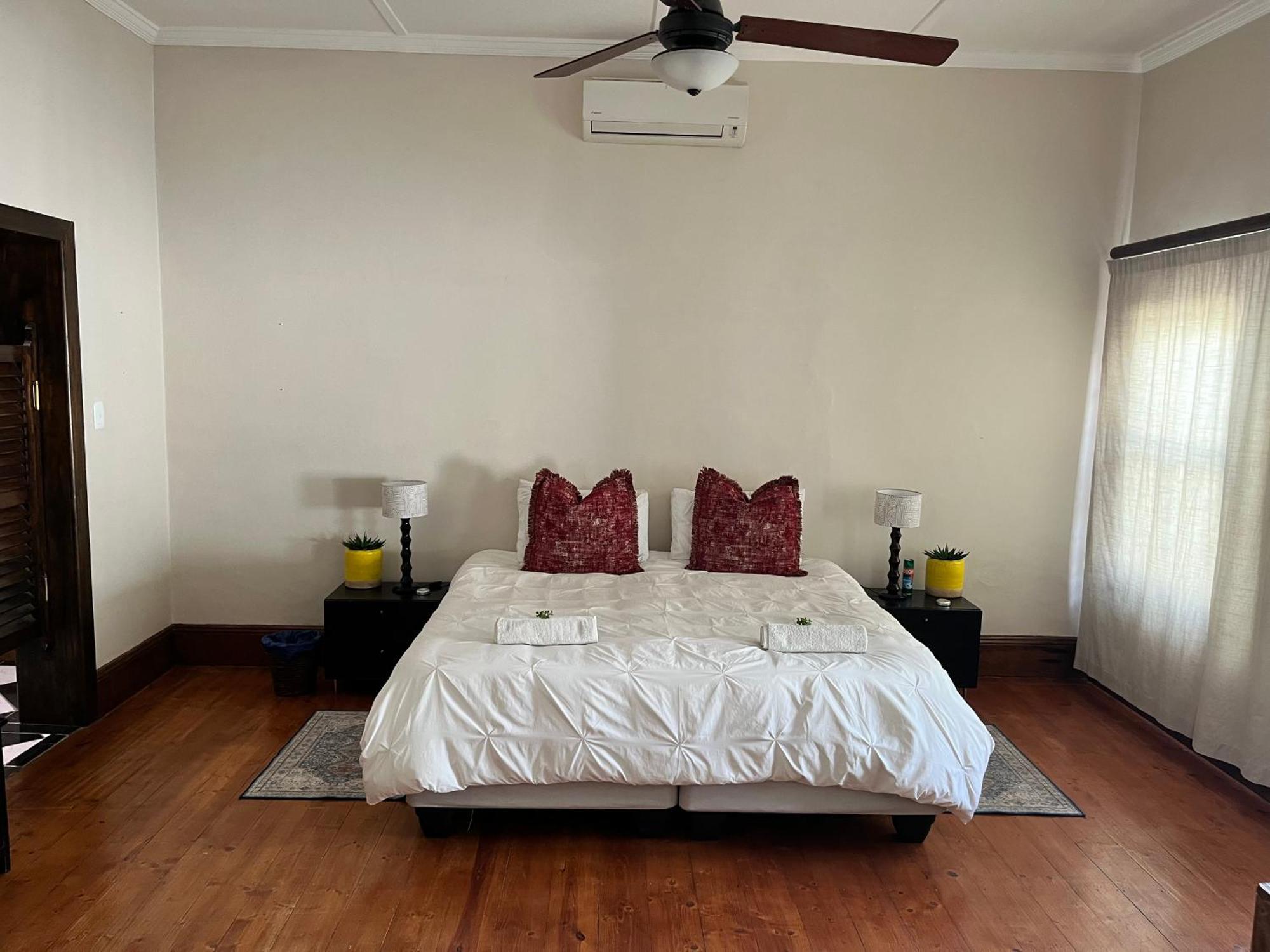 Toni'S Cottage Graaff-Reinet Εξωτερικό φωτογραφία
