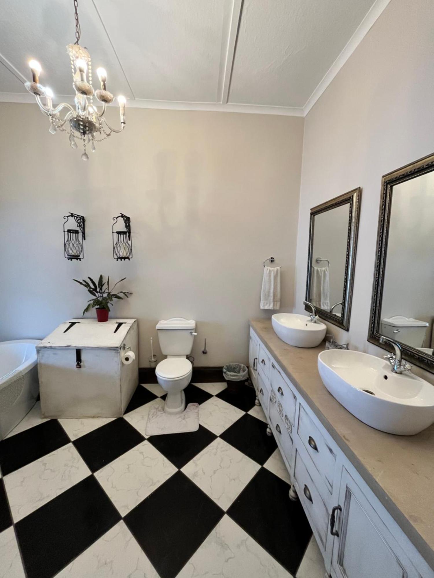 Toni'S Cottage Graaff-Reinet Εξωτερικό φωτογραφία