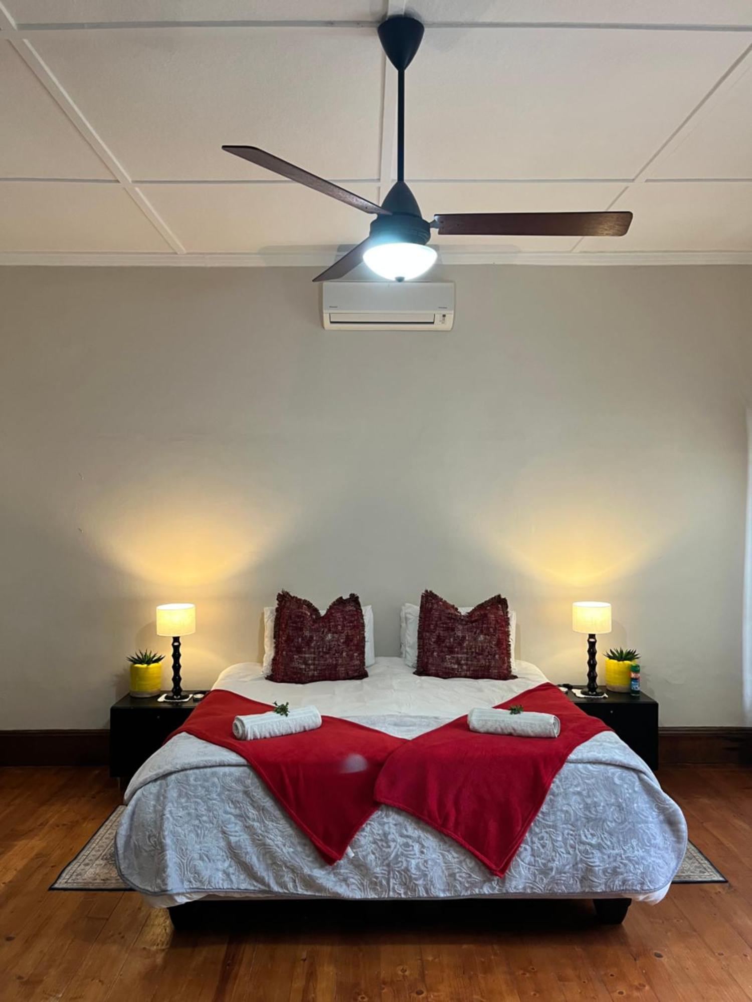 Toni'S Cottage Graaff-Reinet Εξωτερικό φωτογραφία