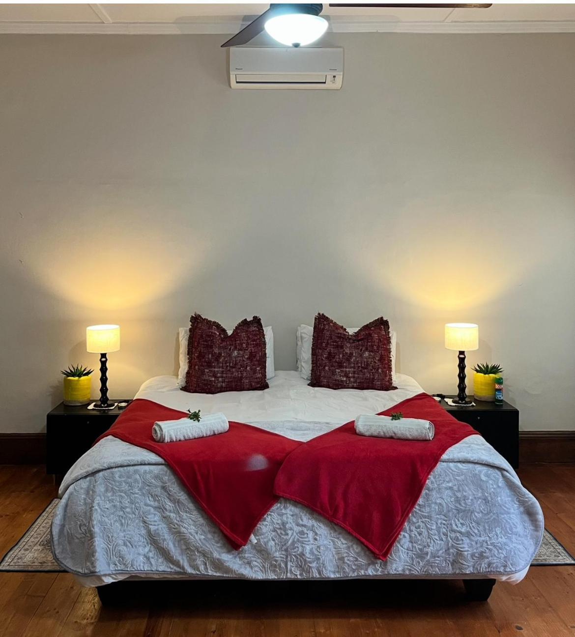 Toni'S Cottage Graaff-Reinet Εξωτερικό φωτογραφία